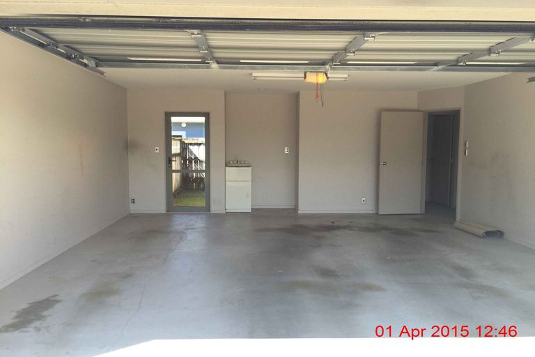 Photo of property in 2/103 Swanson Road, Henderson, Auckland, 0610