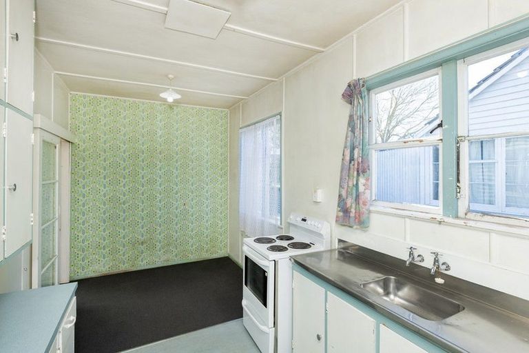 Photo of property in 8 De Lautour Road, Kaiti, Gisborne, 4010