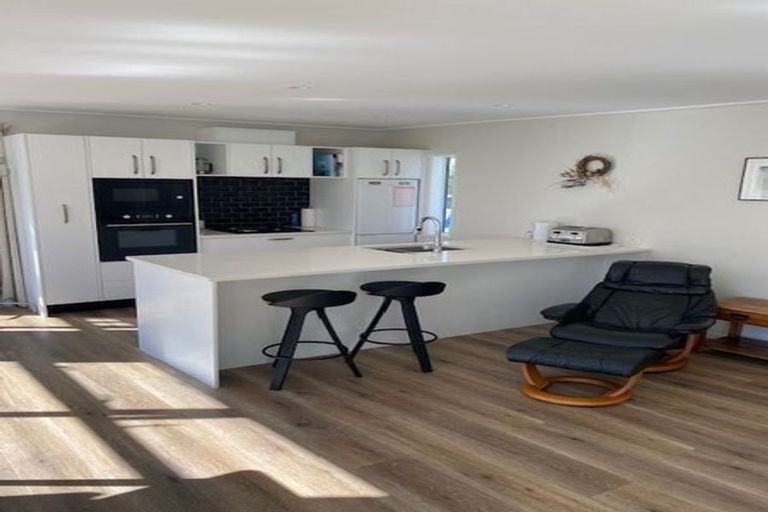 Photo of property in 14 Sale Street, Cockle Bay, Auckland, 2014