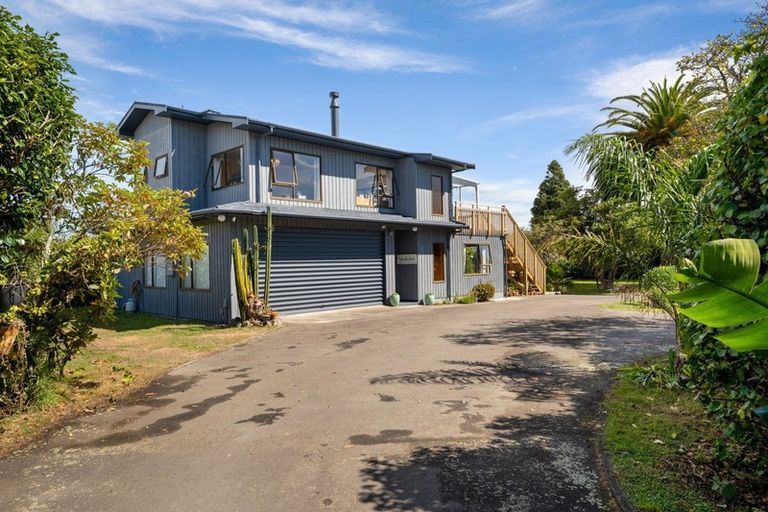 Photo of property in 298 Te Moana Road, Waikanae, 5036