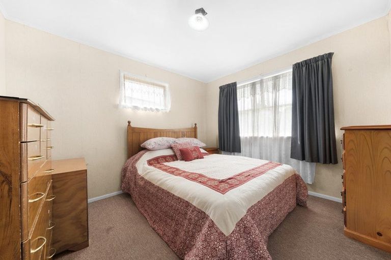 Photo of property in 9 Gainsborough Street, Manurewa, Auckland, 2102