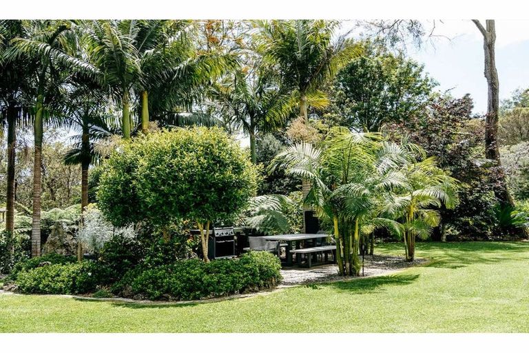 Photo of property in 80a Pa Road, Kerikeri, 0230