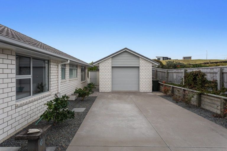 Photo of property in 12 Acacia Avenue, Coastlands, Whakatane, 3120