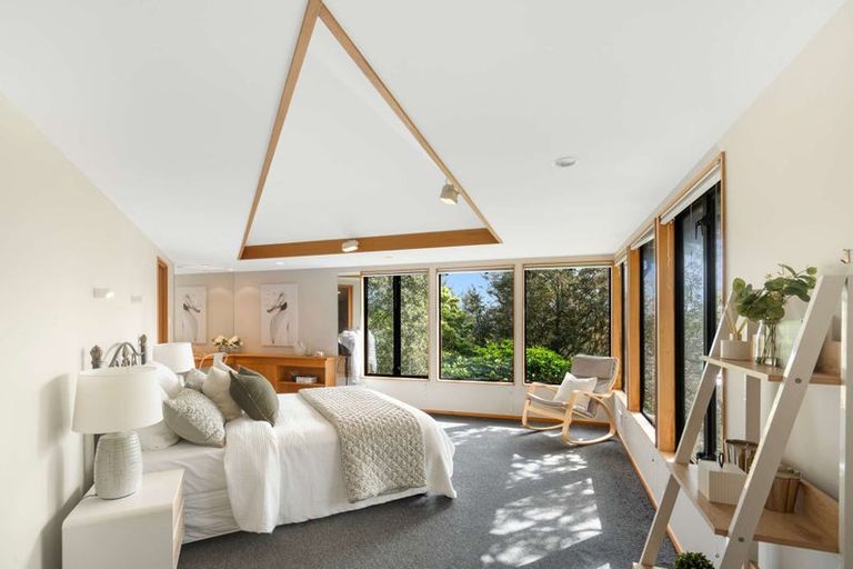 Photo of property in 887 Cashmere Road, Halswell, Christchurch, 8025