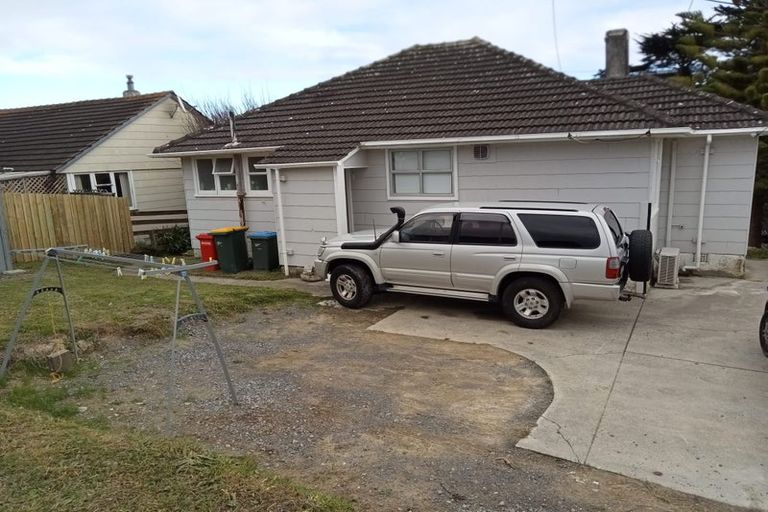 Photo of property in 70 Dimock Street, Titahi Bay, Porirua, 5022
