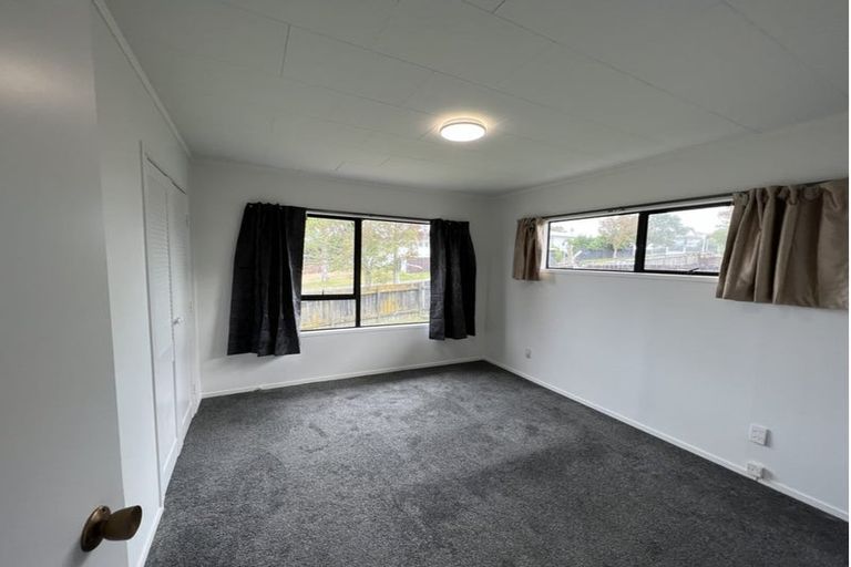 Photo of property in 139 Moire Road, West Harbour, Auckland, 0618