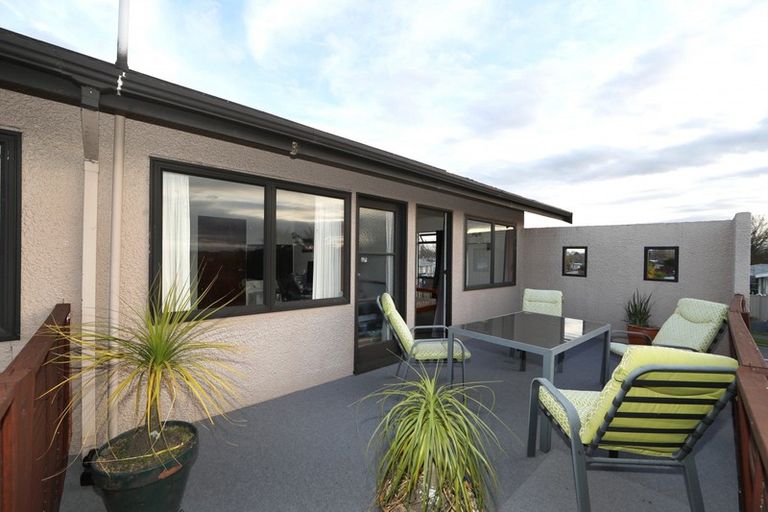 Photo of property in 28 Ranfurly Street, Tamatea, Napier, 4112