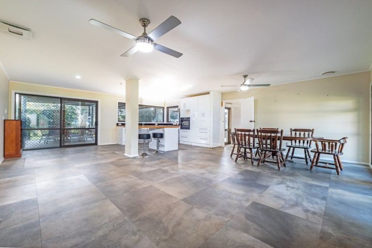 Photo of property in 73 Fergusson Street, Woodville, 4920