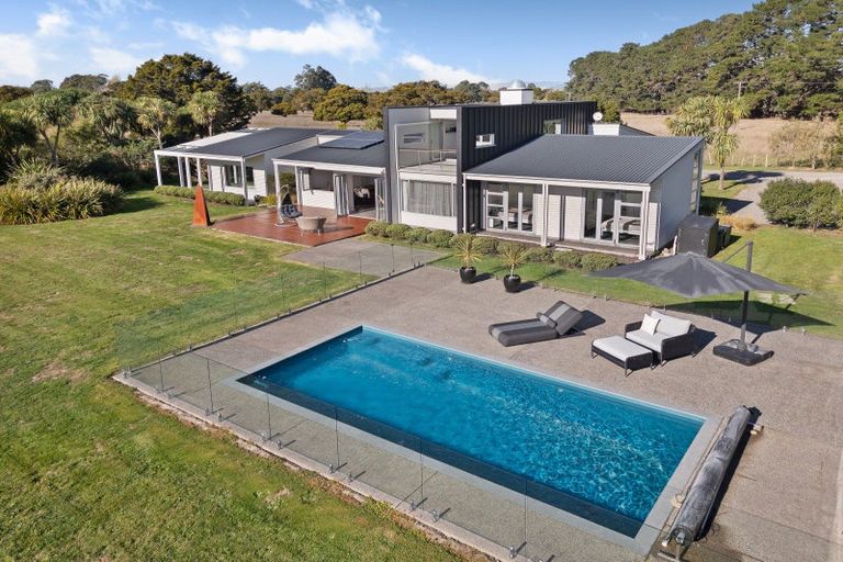 Photo of property in 72 Woodside Road, Woodside, Greytown, 5794