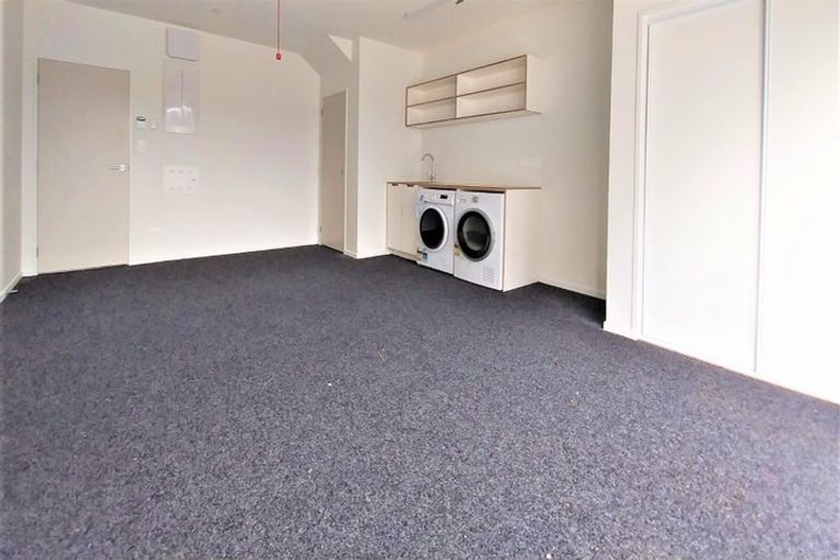Photo of property in 588f Te Atatu Road, Te Atatu Peninsula, Auckland, 0610