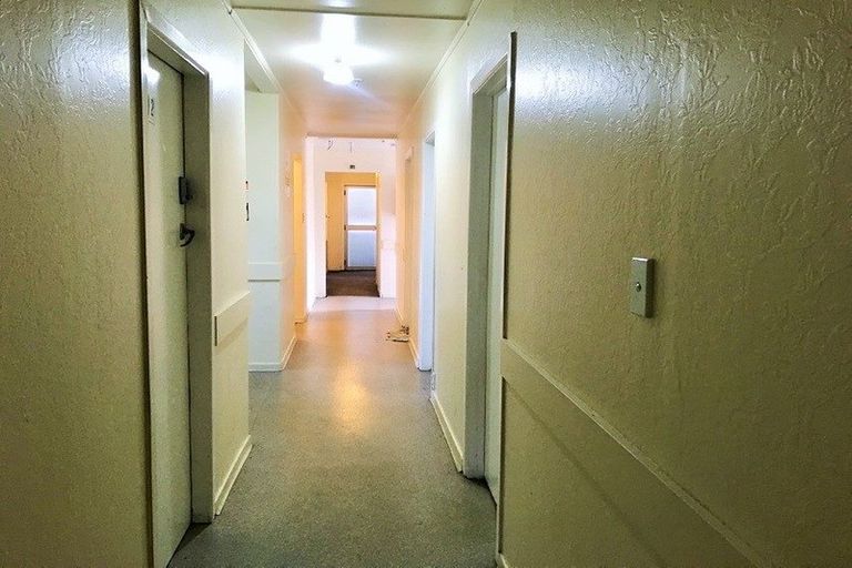 Photo of property in 21 Smiths Avenue, Papakura, 2110