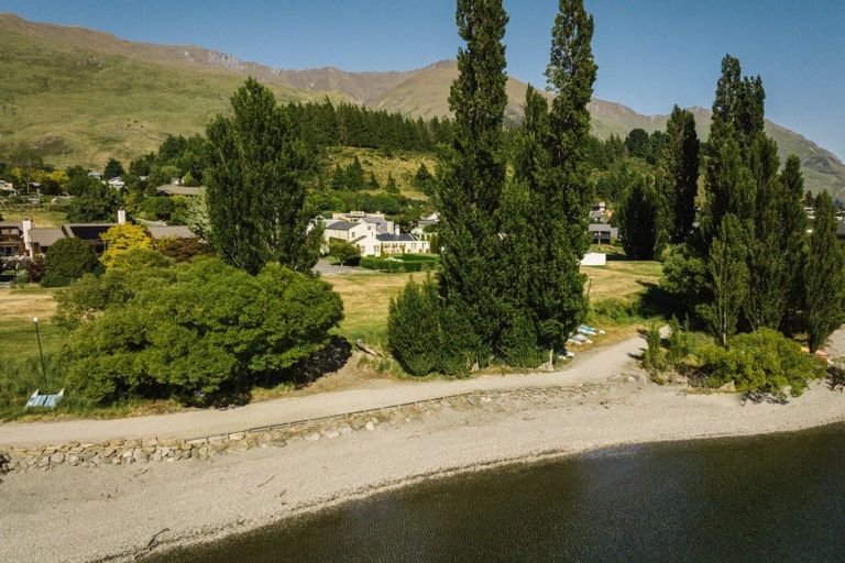 Photo of property in 29 Morrows Mead, Wanaka, 9305