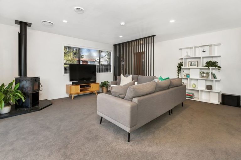 Photo of property in 35b Formby Avenue, Point Chevalier, Auckland, 1022