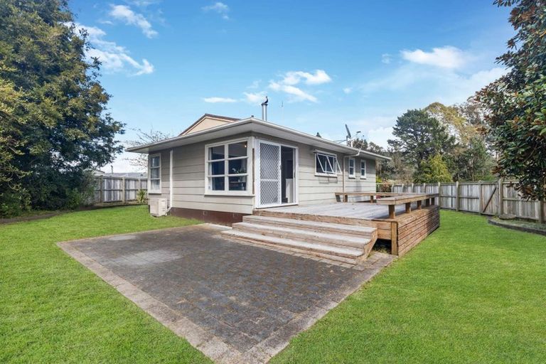 Photo of property in 69 Aquarius Drive, Kawaha Point, Rotorua, 3010