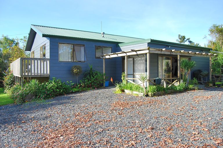 Photo of property in 566 School Road, Tomarata, Wellsford, 0974