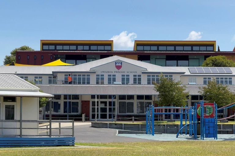 Photo of property in 1/8 Baird Street, Howick, Auckland, 2014