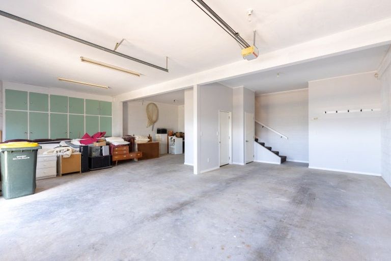 Photo of property in 47 Paynters Avenue, Strandon, New Plymouth, 4312