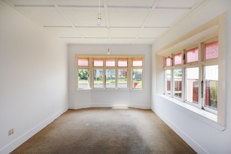 Photo of property in 11 Rosalie Terrace, Kelvin Grove, Palmerston North, 4414