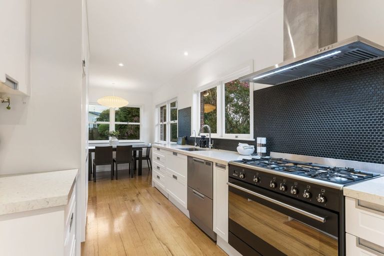 Photo of property in 6 Dell Way, Bucklands Beach, Auckland, 2014