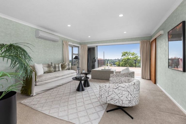 Photo of property in 29 Tauroa Road, Havelock North, 4130