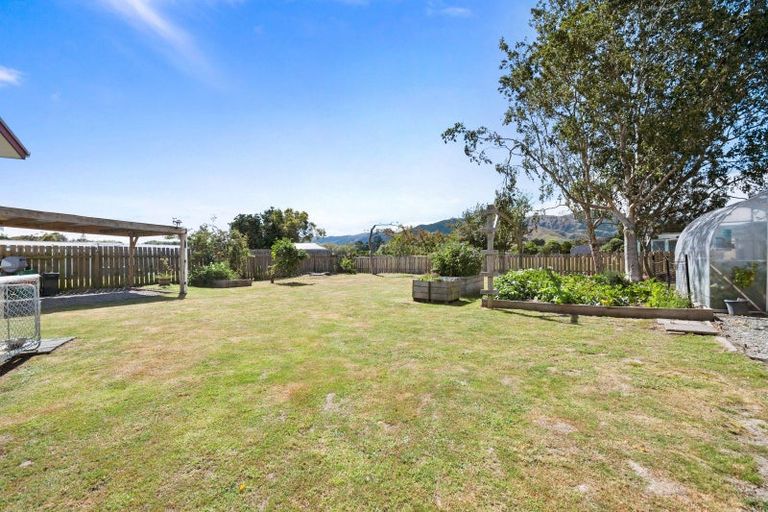 Photo of property in 34 Kowhai Street, Tokomaru, Palmerston North, 4474