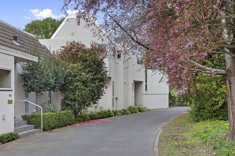 Photo of property in 2/88 Clyde Road, Ilam, Christchurch, 8041