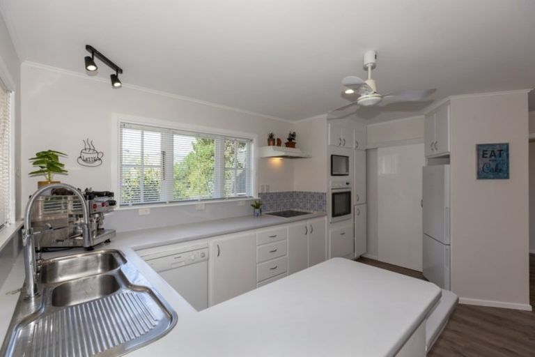 Photo of property in 19 Kainui Road, Raumati South, Paraparaumu, 5032