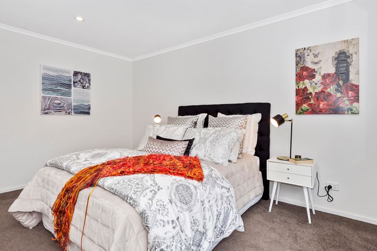 Photo of property in 4 Mcneish Place, Pokeno, 2402