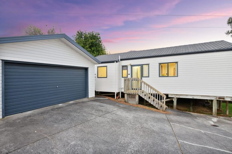 Photo of property in 18a Poto Street, Te Atatu South, Auckland, 0610