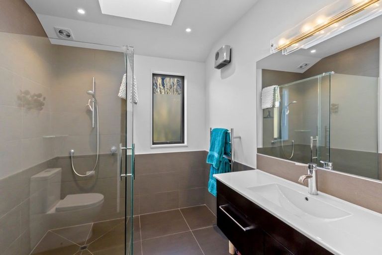 Photo of property in 6 Caithness Court, Jacks Point, Queenstown, 9371