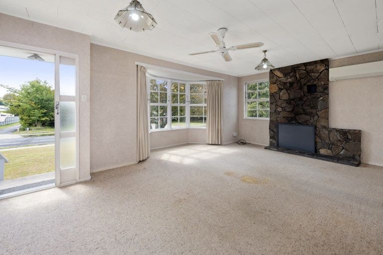 Photo of property in 100 Pandora Avenue, Sunnybrook, Rotorua, 3015