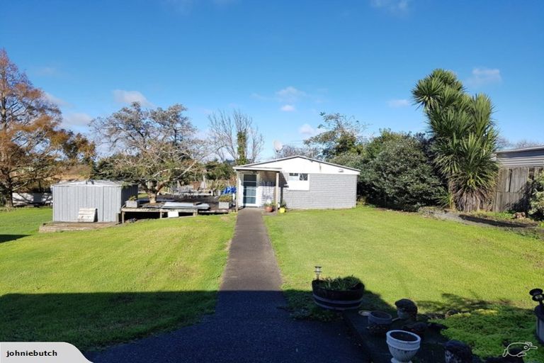Photo of property in 351 Main Road, Huapai, Kumeu, 0810