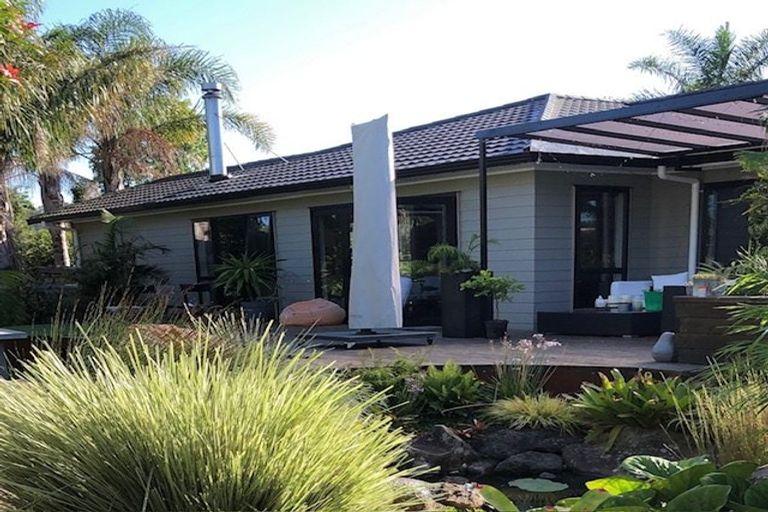 Photo of property in 20b Cambridge Road, Riverhead, 0820