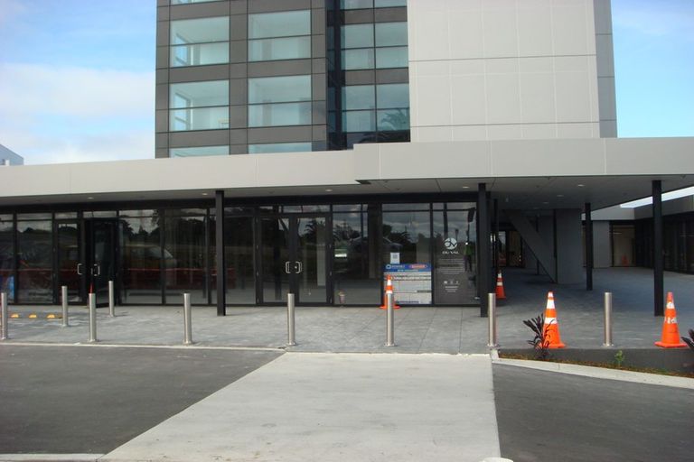 Photo of property in 404/8 Lakewood Court, Manukau, Auckland, 2104