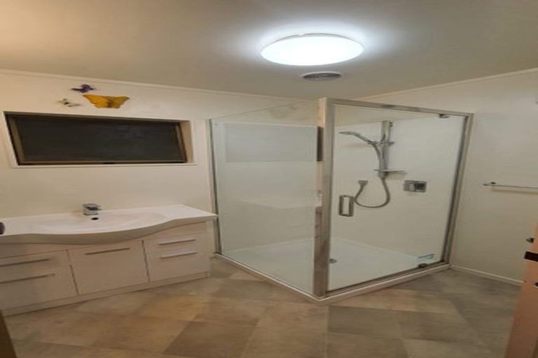 Photo of property in 2/20 Roulston Street, Pukekohe, 2120