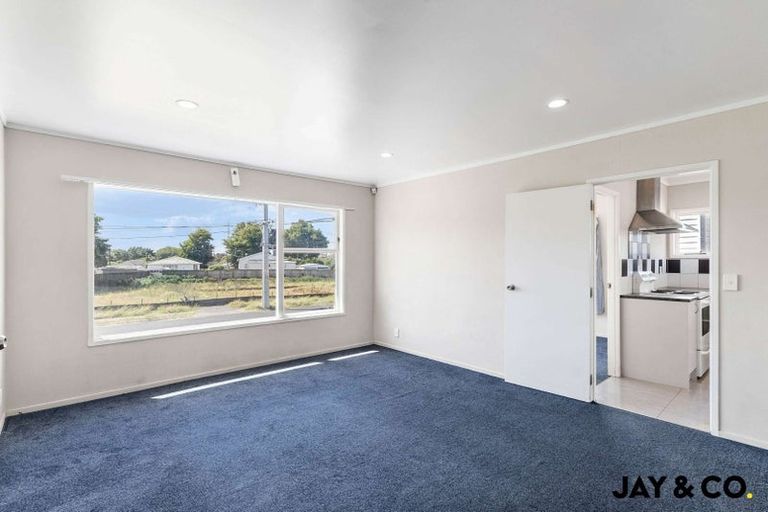 Photo of property in 4 Clutha Crescent, Clover Park, Auckland, 2023