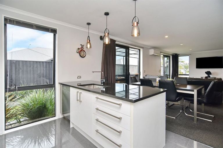 Photo of property in 5 Peak Crescent, Kaiapoi, 7630