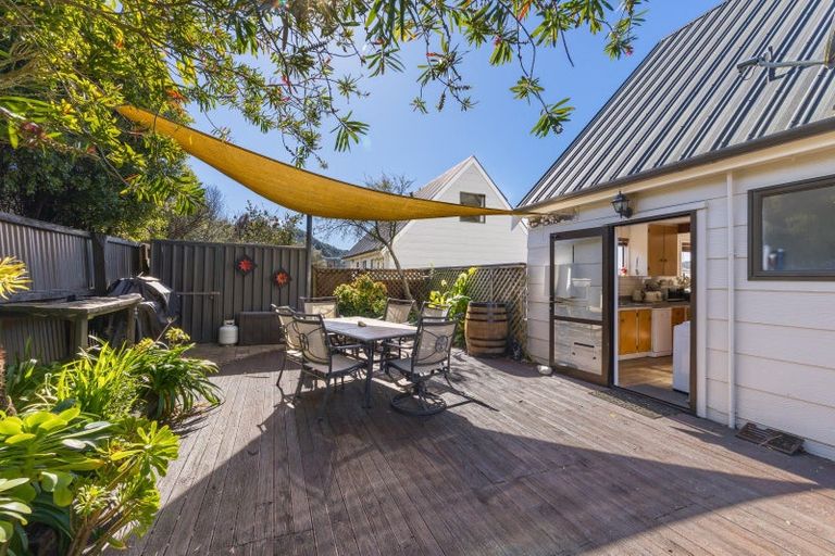 Photo of property in 251a Waikawa Road, Waikawa, Picton, 7220