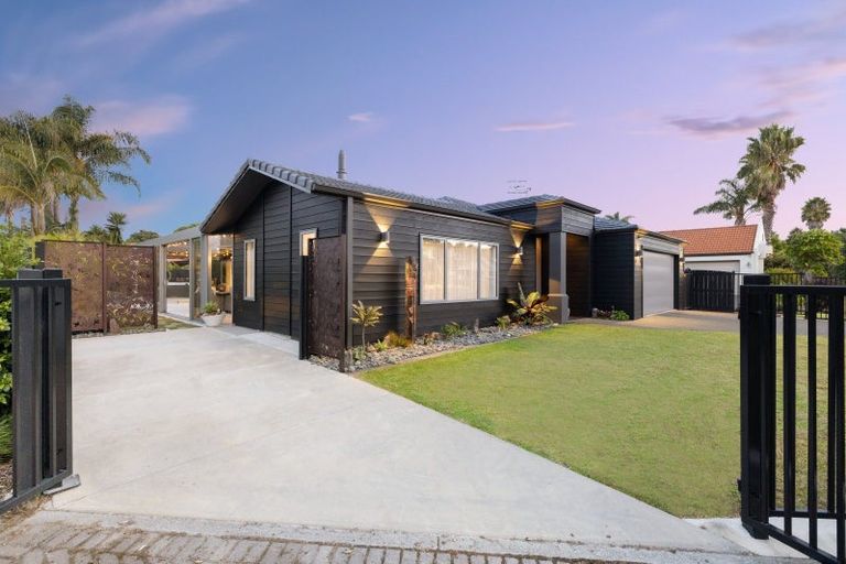 Photo of property in 54 Santa Barbara Drive, Papamoa Beach, Papamoa, 3118