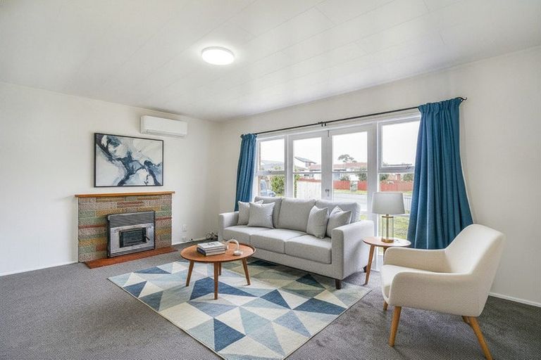 Photo of property in 27 Harania Avenue, Favona, Auckland, 2024