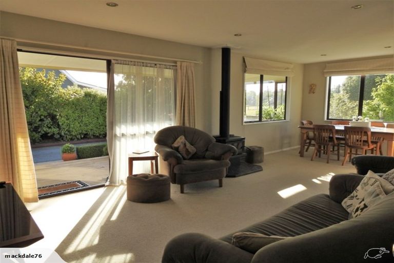 Photo of property in 42 Seadown Crescent, Amberley, 7410