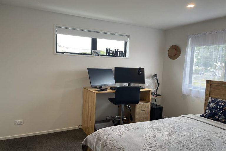 Photo of property in 3/130 Olliviers Road, Phillipstown, Christchurch, 8011