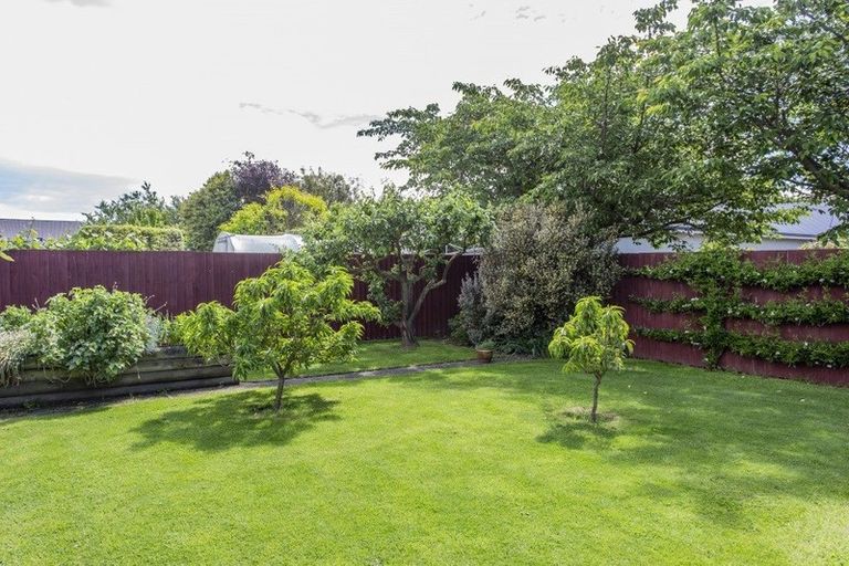 Photo of property in 14 Enverton Drive, Rangiora, 7400