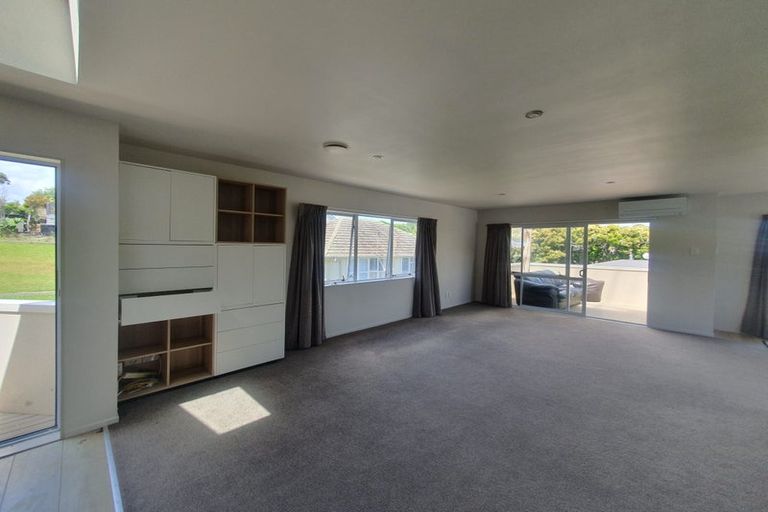 Photo of property in 19 Alamein Avenue, Belmont, Auckland, 0622