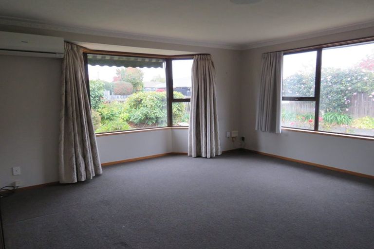 Photo of property in 1/246 Avonhead Road, Avonhead, Christchurch, 8042