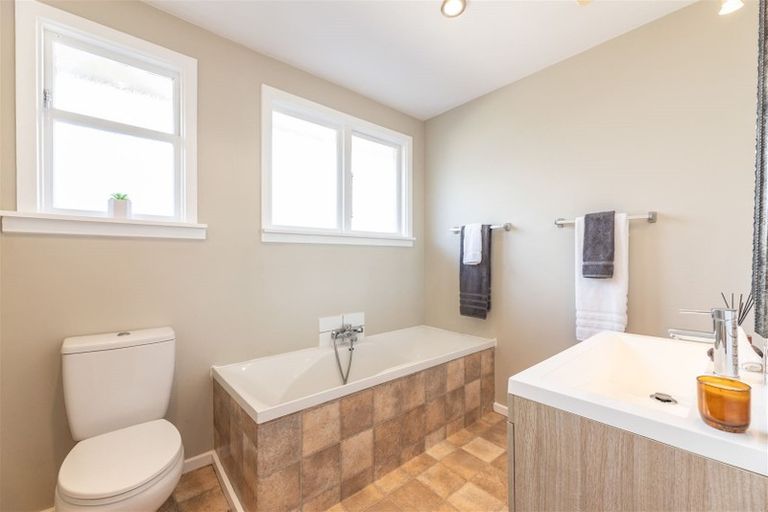 Photo of property in 17 Stretton Street, Bishopdale, Christchurch, 8053