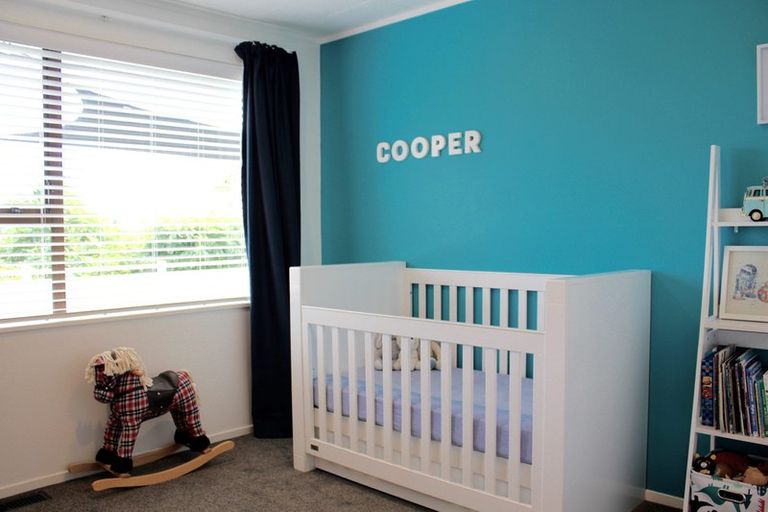 Photo of property in 99c Captain Scott Road, Glen Eden, Auckland, 0602