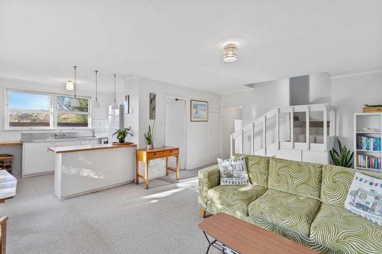 Photo of property in 2/84 Glenvar Road, Torbay, Auckland, 0630