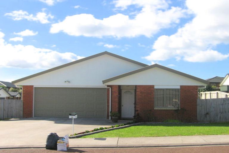 Photo of property in 9a Parkcrest Drive, Henderson, Auckland, 0612