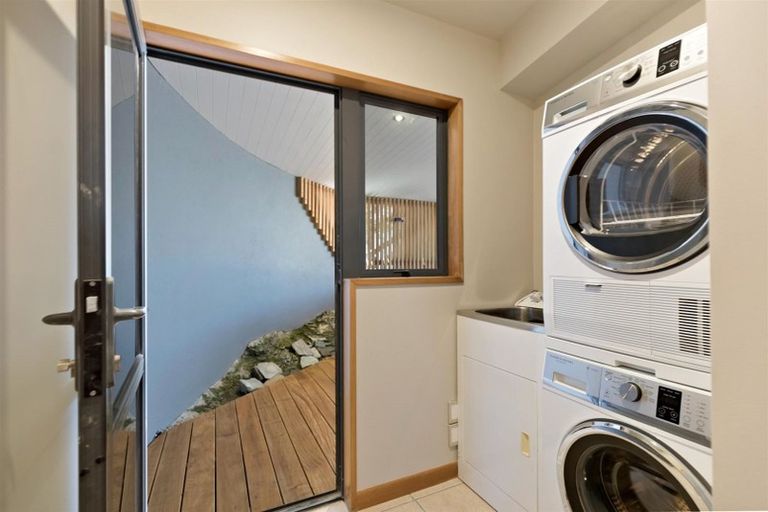 Photo of property in 3 Caples Place, Fernhill, Queenstown, 9300